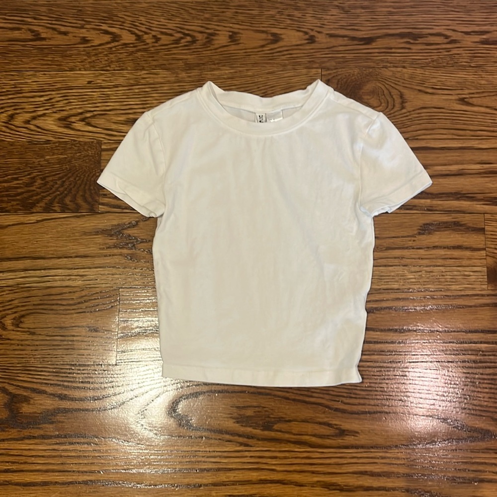 H&M Divided white tee (extra small)